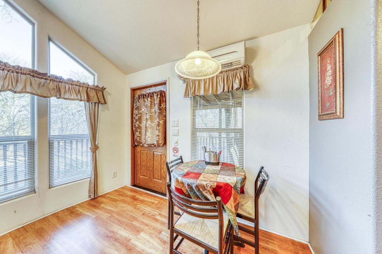 The Pecan @ Mendelbaum Winery Guest Cabins Βίλα Φρέντερικσμπεργκ Εξωτερικό φωτογραφία