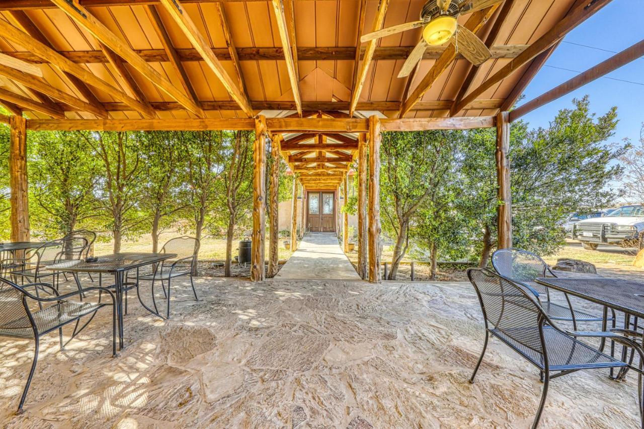 The Pecan @ Mendelbaum Winery Guest Cabins Βίλα Φρέντερικσμπεργκ Εξωτερικό φωτογραφία